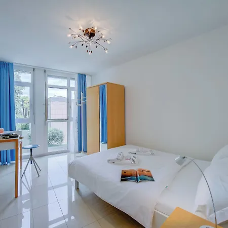 Apartment Residenza Esther - Happy *